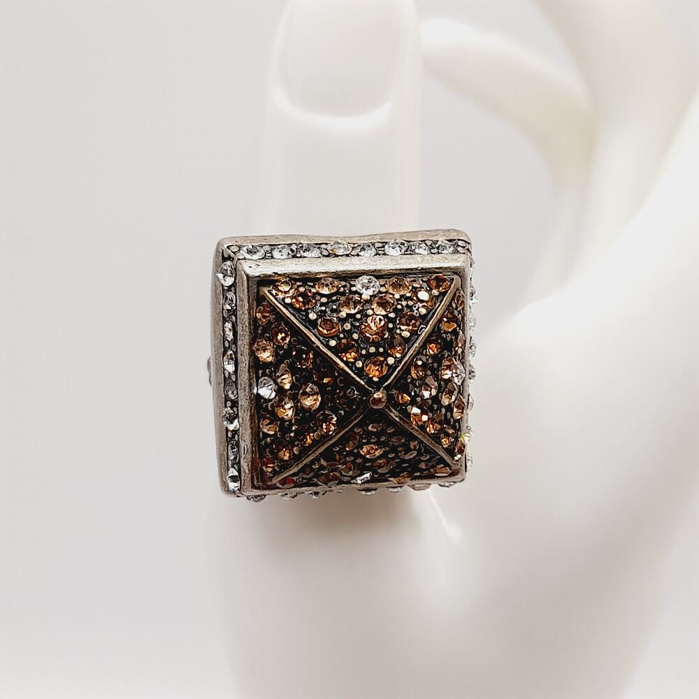 Vintage Domed Rhinestone Ring Topaz Clear Stones Stretch Band Size 7–8